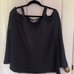 NEW URBAN OUTFITTERS OFF THE SHOULDER SWEATER - M